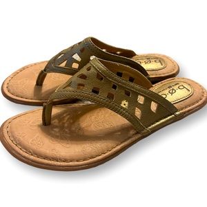 B.O.C. Born Concept Jesy Women’s metallic thong Sandals size 7